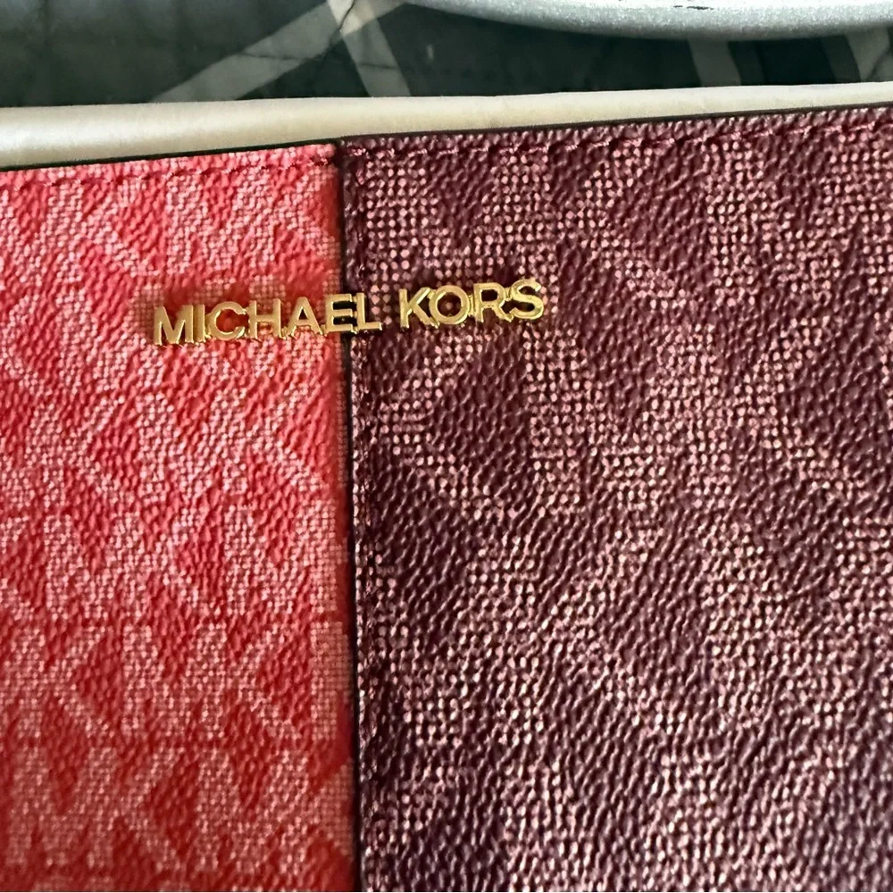 Michael Michael Kors Two-Tone Jet Set Travel Crossbody Oxblood  Multi NWT $348